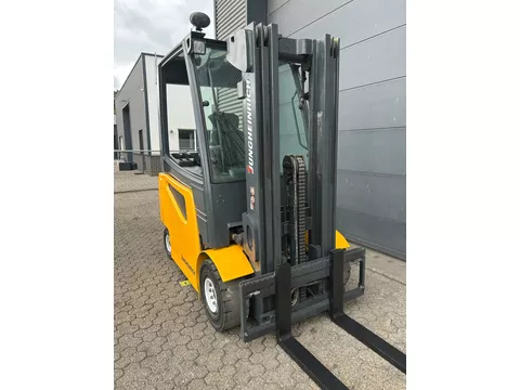 Jungheinrich EFG 425 2,5 ton elektrische heftruck
