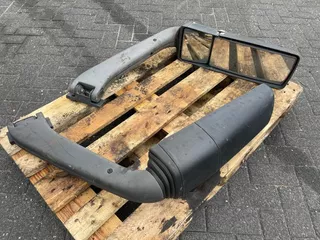 Bova Diverse SPIEGELS LINKS EN RECHTS