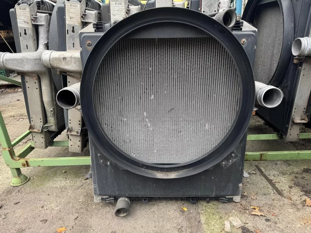 Iveco 42536979 / 42536980 RADIATOR-INTERCOOLER