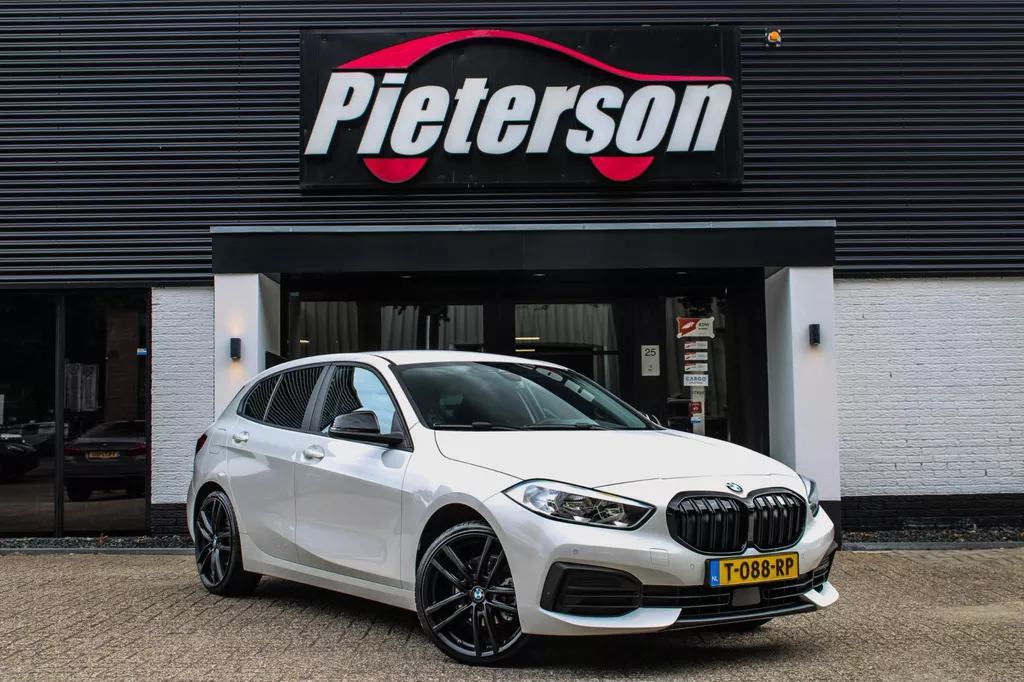 BMW 1-serie 118i DEALER ONDERHOUDEN STOELVER. CLIMA KEYLESS
