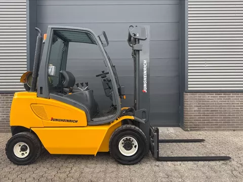 Jungheinrich TFG 25 BK 2,5 ton LPG heftruck