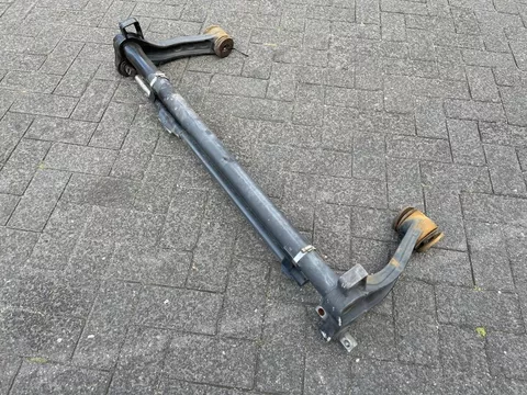 MAN 81.41715-6016 SCHOMMELARM CABINE VOORKANT