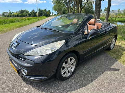 Peugeot 207 CC 1.6 VTi Premi&egrave;re|dak werkt