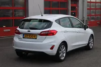 Ford Fiesta 1.1 Trend  Styling en Navigation Pack | Driver Assistance Pack 1| Apple CarPlay | Cruise | 16" | PDC | DAB Foto