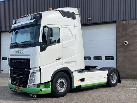 Volvo FH 500 / Full spoiler / New smarttacho Gen2V2 / PTO / VEB+ / NL Truck