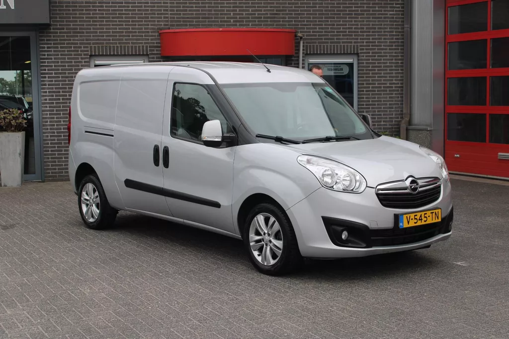 Opel Combo 1.3 CDTi L2H1 Sport Trekhaak-N.A.P.  Nieuwe apk!! Opel Combo 1.3 CDTi L2H1 Sport Trekhaak-N.A.P.  Nieuwe apk!!