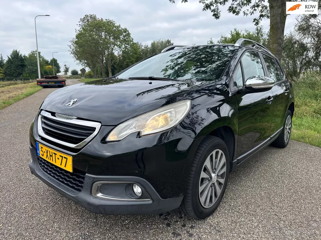 Peugeot 2008 1.2 VTi Active Pack Premium|pano|