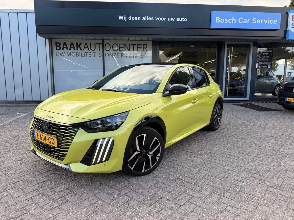 Peugeot 208 1.2 PT 100PK GT | Panoramadak | Keyless | Navi | Camera