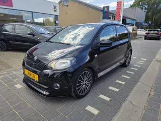 Skoda Citigo 1.0 Greentech Monte Carlo 5 deurs, airco, panorama schuifdak, sportvelgen enz