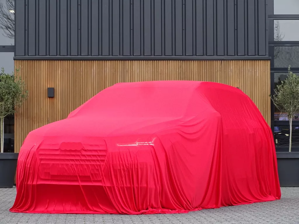 Volvo XC90 T8 390PK / AWD / R-Design / 2018 / LED