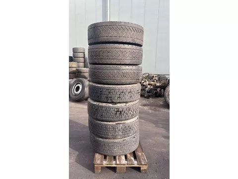 Diverse 295/60R22.5 (MORE PIECES IN STOCK)