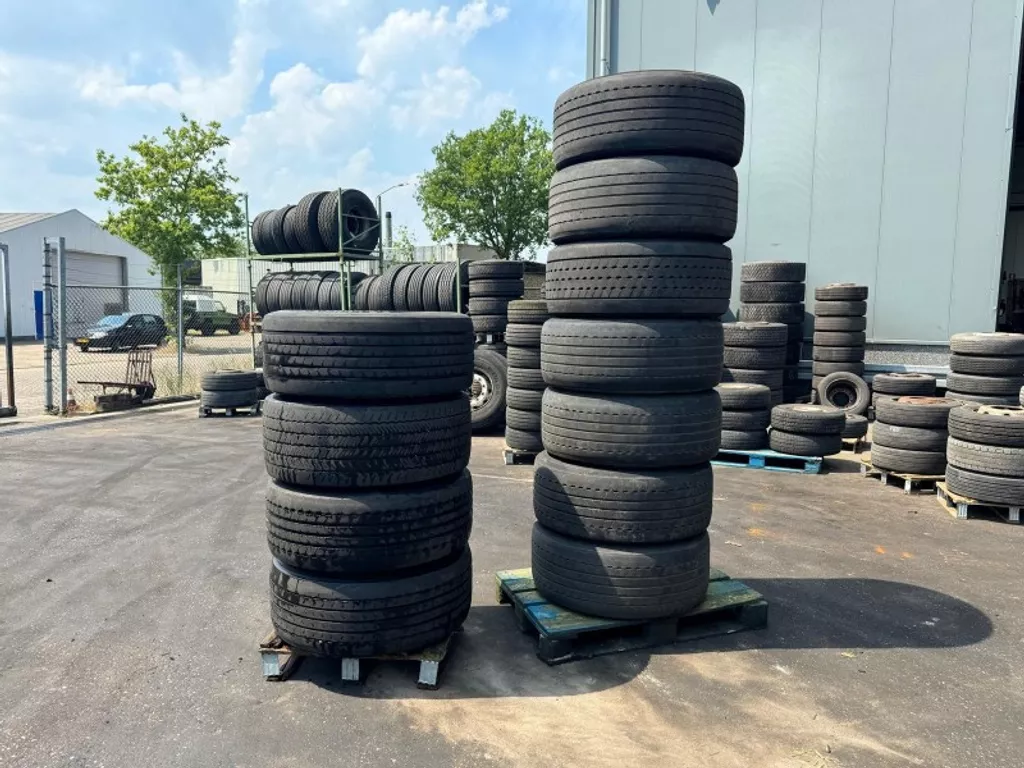 Diverse CONTINENTAL 355/50R22.5 ECOPLUS HS3 (MORE PICES IN STOCK)