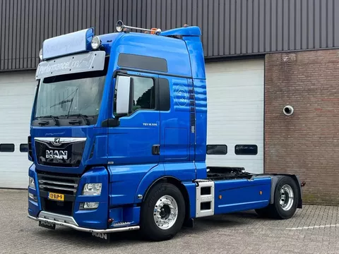 MAN TGX 18.500 / XXL cab / Full air / Full spoiler / Leather / Navi / Performance Lion Edition / TOP !! / 785.805 km / NL Truck