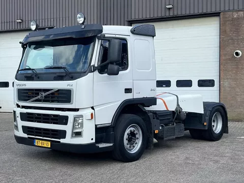 Volvo 340 FM / Euro5 / Low cab / Automatic / Airco / PTO prepared / NL Truck
