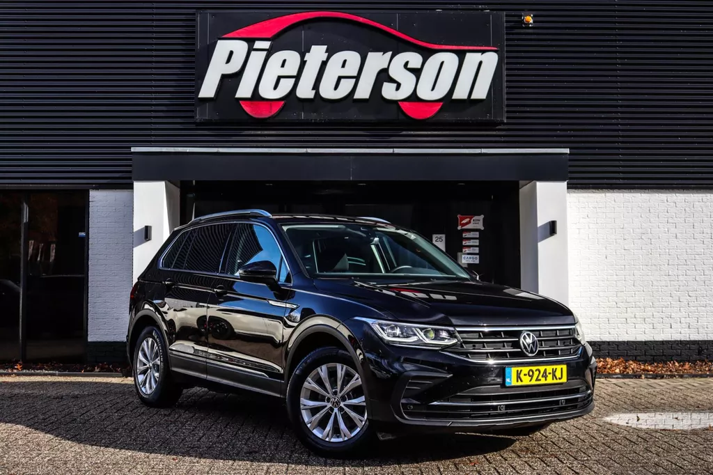 Volkswagen Tiguan 1.5 TSI Life Business NAP BTW IQ LIGHT ACC