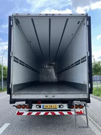 Schmitz Cargobull SCB*S3B Thermoking SLXe 400 / D+E / 2 x Liftaxle / SAF Discbrakes / Palletkist / NL Trailer Foto