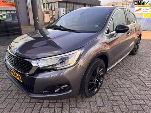 DS4 Crossback 1.2 PureTech Chic / Navi / Camera / LaneAssist / PDC / Trekhaak