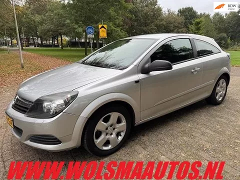 Opel Astra GTC 1.6 Edition