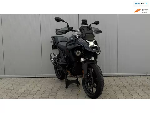 BMW R1300 GS Triple Black| Akrapovic|Acc|Wunderlich