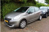 Peugeot e-208 1.2 e-VTI Envy Foto