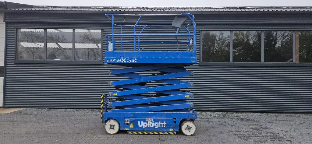 Upright X 32 Upright X 32