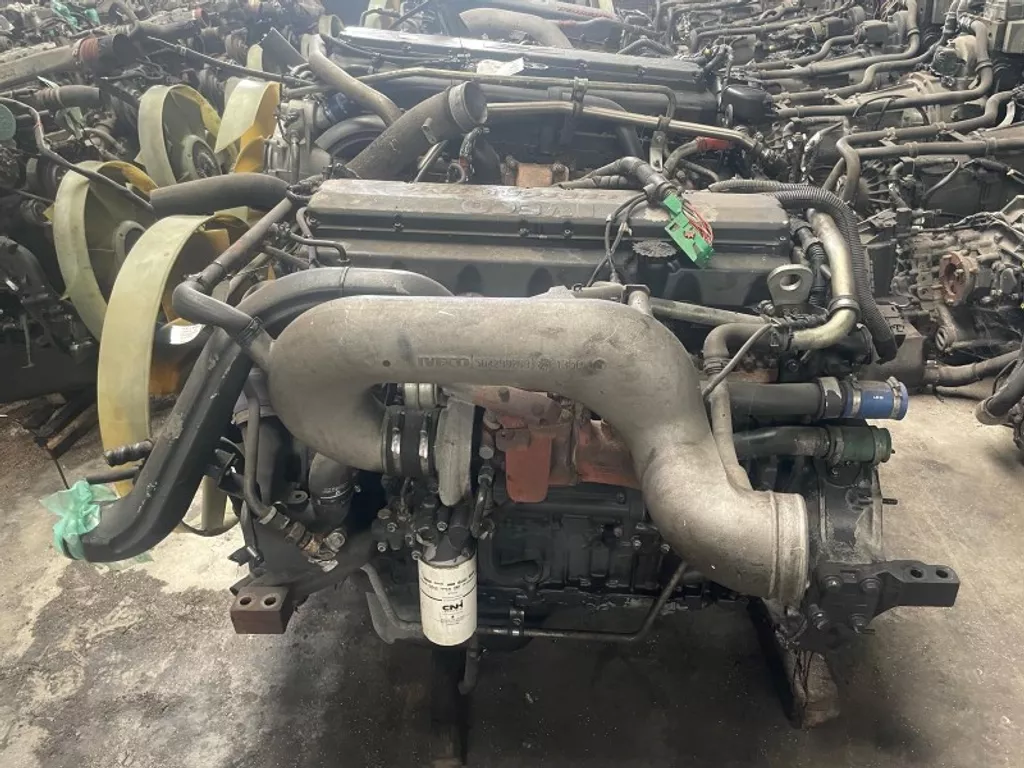 Iveco 504373462 F2BE0641 (GAS ENGINE)