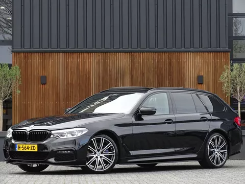 BMW 5 Serie Touring 530i 252PK / M-Sport / Individual / panormadakraam / *NAP*