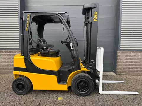 Yale GDP20VX V2420 2 ton diesel heftruck