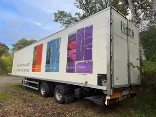 Groenewegen 2 ass gestuurde oplegger