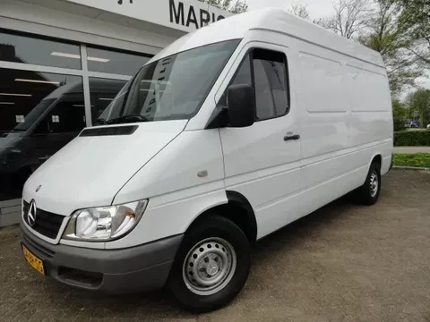 Mercedes-Benz Sprinter 211 CDI 2.2 355