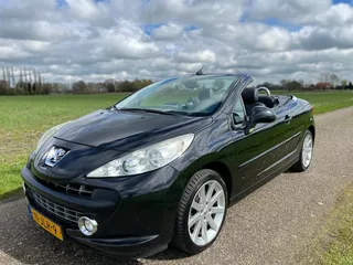 Peugeot 207 CC 1.6 VTi Roland Garros ? Navi / Leder / NL Auto NAP