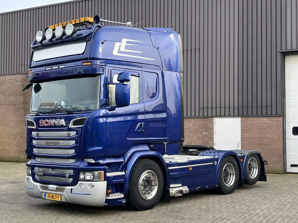 Scania R R580 V8 / Retarder / Full air / 310 WB / Euro6 / 6x2 / APK 1-2025 / NL