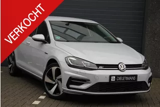 Volkswagen Golf 1.5 TSI R-Line DSG | Apple Carplay | Stoelverwarming | Parkeersensoren | Oryx White Pareleffect Metallic | Vol | nieuwstaat