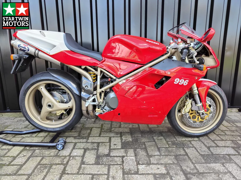 Ducati 996