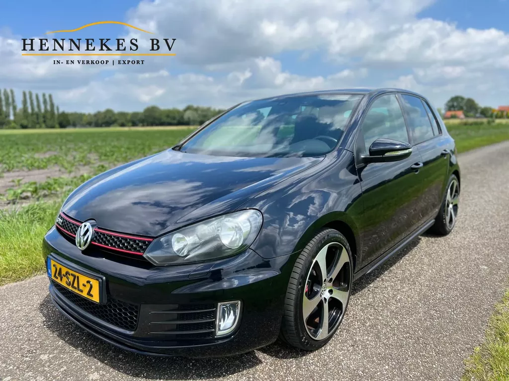 Volkswagen Golf 2.0 GTI Akrapovic 110.771 KM NAP