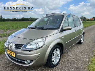 Renault Sc&eacute;nic 2.0-16V Tech Line Automaat / Leder