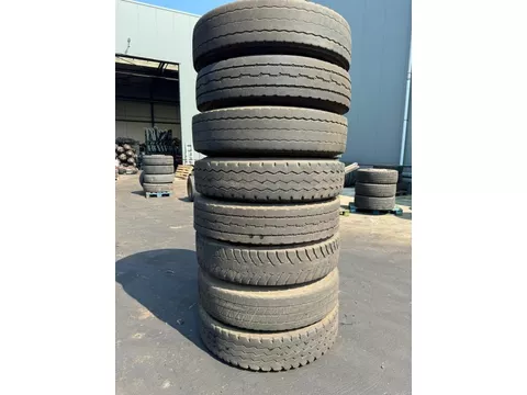 Diverse 325/95R24 / 12.00R24