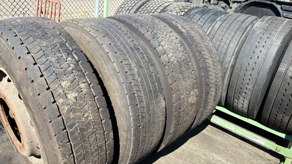 Diverse 315/80R22.5 SET