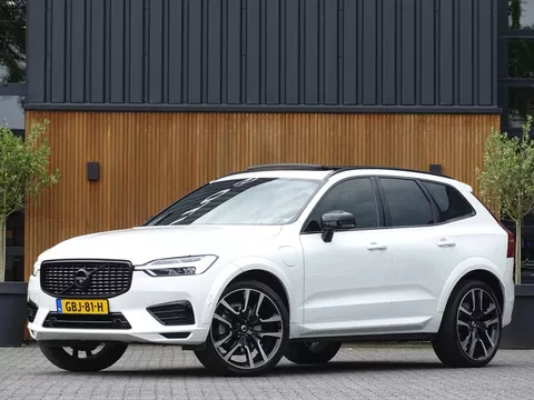 Volvo XC60 T8 TE 407PK AWD R-Design / Inscription / LED