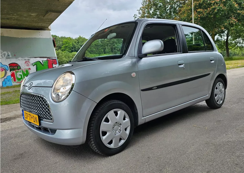 Daihatsu Trevis 1.0 Automaat ! 2e Eigenaar ! Airco ! Keurige auto