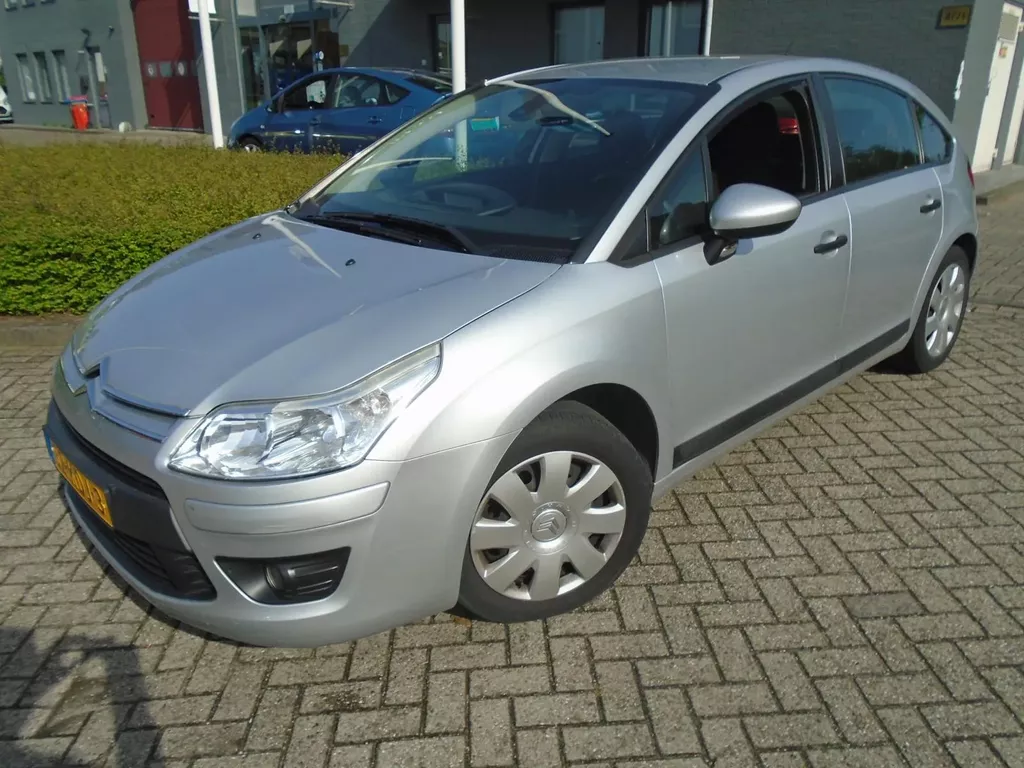 Citro&euml;n C4 1.4 16V Anniversaire