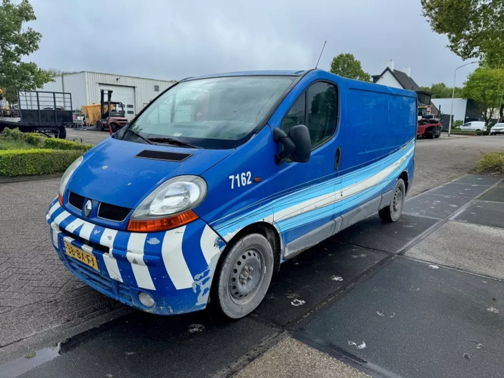 Renault Trafic 1200 L2 H1 1.9 DCI 82