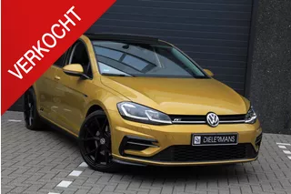 Volkswagen Golf R-Line DSG 150 pk | Panoramadak | Digitaal display | Full LED matrix | Apple Carplay | Bom- en bomvol