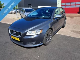 Volvo V50 2.0i 16v 145pk R-Design Leer Nap Nieuwe apk 10-25