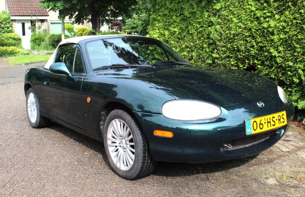 Mazda MX-5 1.8 CONVERTIBLE