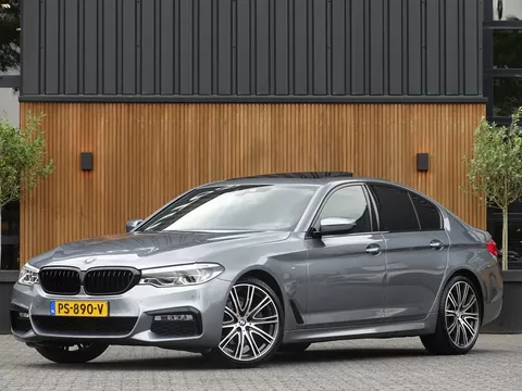 BMW 5 Serie 520i TwinTurbo / High Executive / M-pakket / LED *NAP*