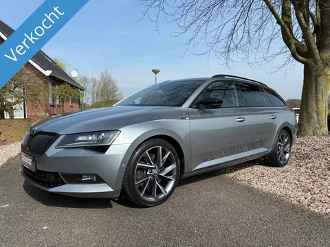 &Scaron;koda Superb Combi 2.0 TSI 4x4 Sportline 272pk Standkachel