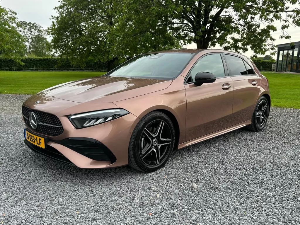 Mercedes-Benz A-Klasse 180 AMG Line