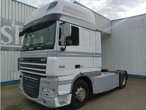 DAF XF 105.460 Intarder , Airco , SuperSpace cab