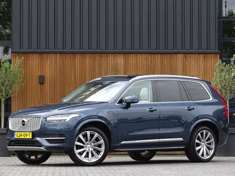 Volvo XC90 T8 406PK TE AWD / Inscription Plus / LED